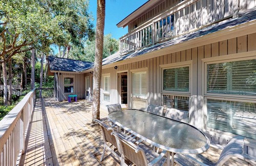 Vanderhorst Plantation House | 279 m² House ∙ 4 bedrooms ∙ 10 guests
