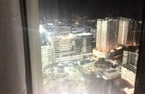 Cebu Apartment | 27th Flr Condo1 w/WIFI @ IT Park Avida Riala Twrs