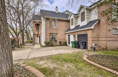 Spring Branch East House | 289 m² House ∙ 3 bedrooms ∙ 9 guests