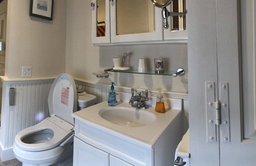 Nantucket Town Bed & Breakfast | 29 India House