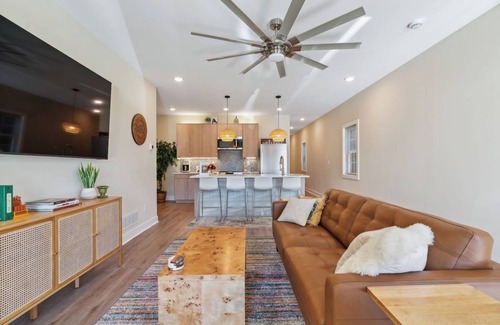 Germantown Apartment | 2Bd/2Ba in G-town! Close to Ky Expo, UofL! Bourbon