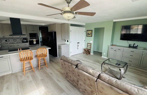 Perris House | 2Bd/2Ba Private Home with Pool, Gorgeous Lake Views on Rural Gated Property
