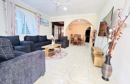 Adentan Apartment | 2bdroom spacious and luxurious apartment. Family friendly.