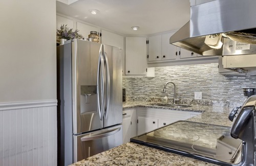 Downtown Park City Condo | 2bed/2bath Condo with Ski in/Ski out, <5 min walk to Main St & Town lift