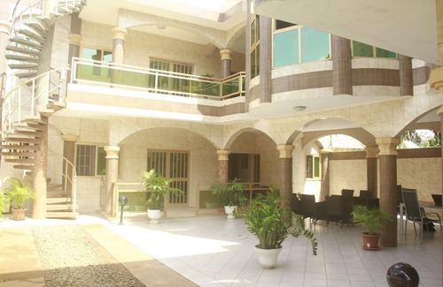 Lome Apartment | 2bed air-conditioned living room apartment