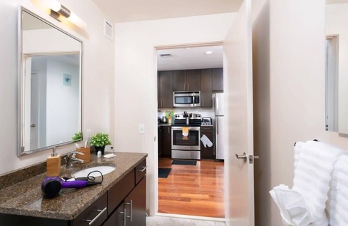 Center City West Apartment | 2Bedroom 2 Bath Apartment in the Heart of Philadelphia