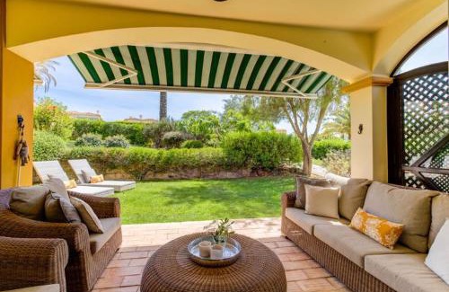 Estombar Apartment | 2bedroom bungalow heated shared pool ,near Carvoeiro and Ferrugudo