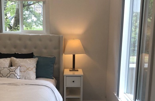 Shaughnessy House | 2Bedrooms,UBC, Guaranty convenient location, Garden Suite, Beautiful Surrounded