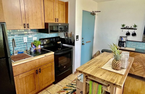 Maunaloa Condo | 2BR/1BA Condo: Amazing Views, Pool, Lanai, and best Sunsets