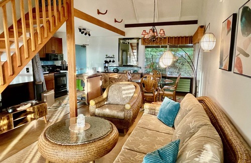 Maunaloa Condo | 2BR/1BA Condo: Amazing Views, Pool, Lanai, and best Sunsets