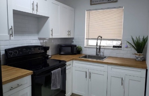 Lake Ridge Apartment | 2BR/1BA❀Near FLL Beach, Las Olas, Nightlife & Airport