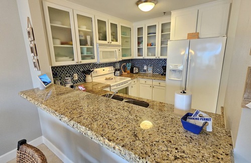 Ruskin House | 2BR 2.5BATH Waterfront Townhome with Beach & Amazing Amenities at Little Harbor!