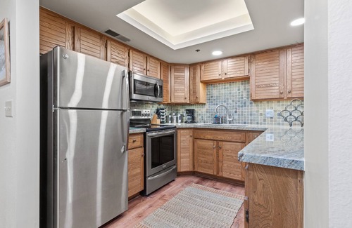 Downtown Park City Condo | 2BR 2BA Condo Main St & Town Lift access & Winter Heated Pool, Hot tubs & Sauna