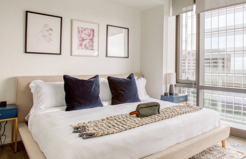 North Rosslyn Apartment | 2BR Apartment in Arlington
