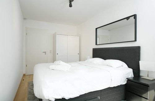 Limpertsberg Apartment | 2BR Apt 100 m2 w Terrace Garden, Free Pkg ID26
