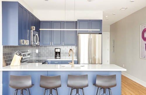 Fishtown Apartment | 2BR Chic Philly Urban Getaway and Vibe