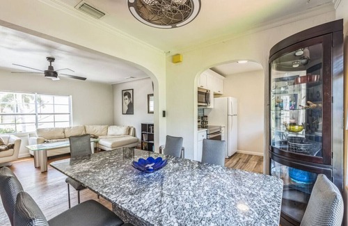 Crescent Lake Apartment | 2BR Close to Beach and Downtown!