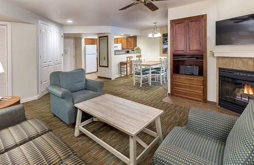 Round Hill Village Condo | 2br Deluxe Condo Skiing, Fishing, Golf, & more!