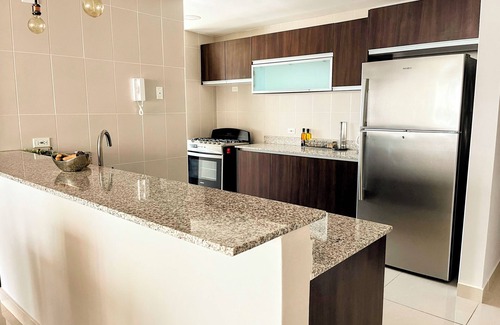 San Francisco Apartment | 2BR + office queen bed terrace great location near parque Omar