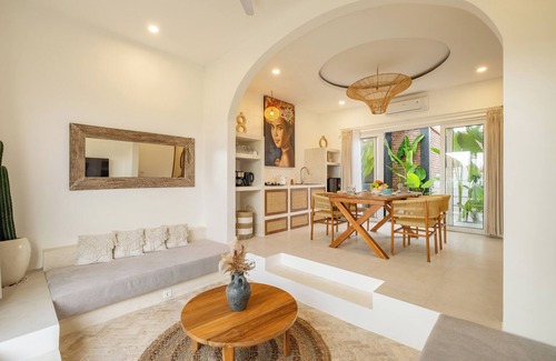 Cemagi Villa | 2BR Tropical Villa with Rooftop & Private Pool