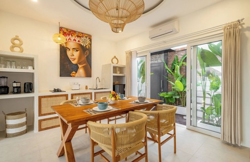 Cemagi Villa | 2BR Tropical Villa with Rooftop & Private Pool