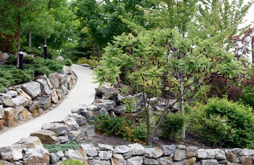 Quail Ridge Condo | 2BR w/Views of Mountains & Pool - Private Patio - Surrounded by Golf & Wineries