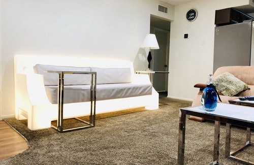 Beverly Green Apartment | 2BRCondo,LasVegas,WalkToStrip,LVCC,STRIP,Book,pool,summer,July4th,independence