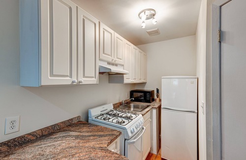 Midtown South Apartment | 2FW Chelsea Studio in NYC
