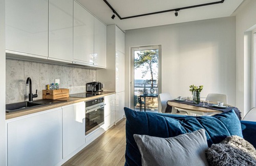 Gaski Apartment | 2Homerent | Amazing Sea View | Beachside | Parking