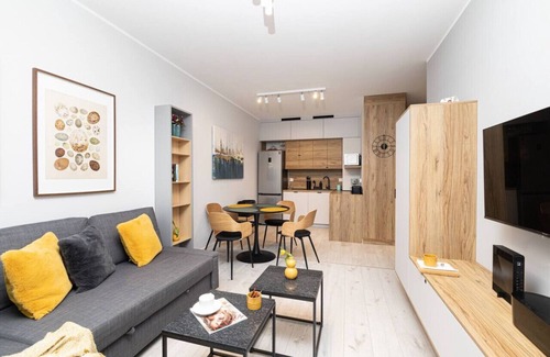 Gaski Apartment | 2Homerent | Sea View Terrace | Beachside | Parking