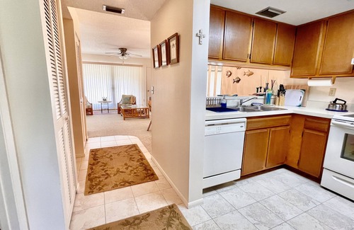 The Meadows Condo | 2nd Floor 1bed/2bath in Pinebrook Hollow in The Meadows!