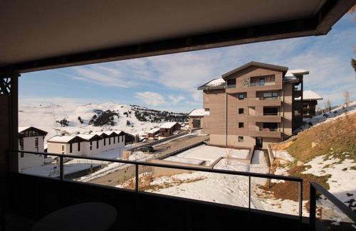 Les Saisies Apartment | 2nd floor, balcony, parking, tv, 59m², Les Saisies