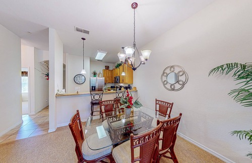 Bahama Bay Condo | 2nd floor condo w/basketball court, balcony, sauna, tennis court, shared pools
