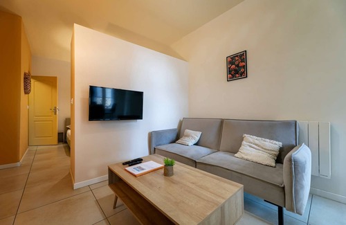 Saint-Martin Apartment | 2nd floor - Yellow - 1 bedroom
