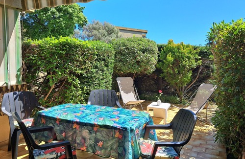 La Faviere Apartment | 2P-Rdj-in Park with flowers - Terraces - Swimming pool -Private parking space