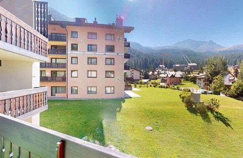 Surlej Apartment | 3 ½-room apartment on the 3rd floor, approx.