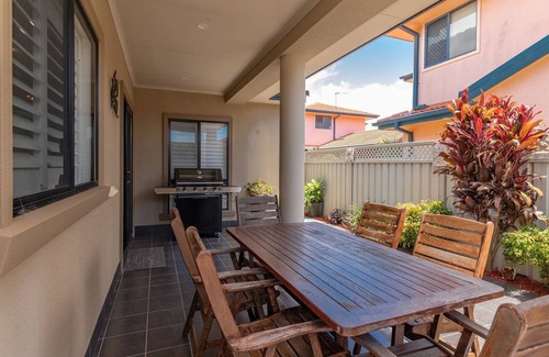 Tuncurry House | 3/29 Parkes St - Quiet villa to enjoy the laid back Mid North Coast lifestyle