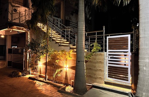 Maninagar House | 3-AC bedrooms, 3 bathrooms, Living room, Kitchen -residential HOME