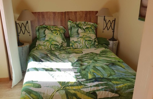 Seranon House | 3 * accommodation surrounded by nature with indoor pool access in a stud farm