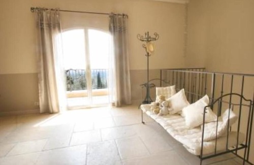 Vence Apartment | 3 Appartments in a House/Villa - VENCE