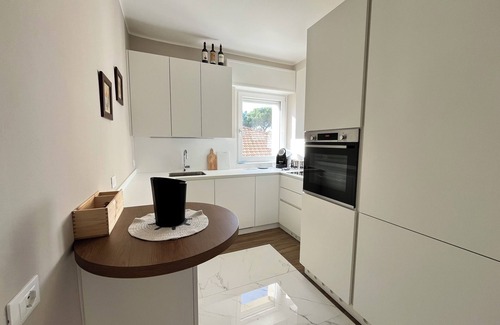 Marina di Pietrasanta Apartment | 3 Bdr at 100m from the Sea+Sea View and Terrace