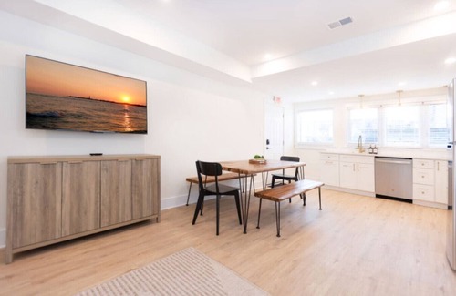 Cape May - Wildwood Apartment | 3 BDR Renovated Condo | The Beach->1 block!