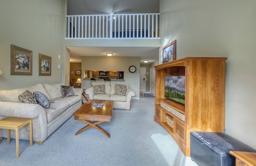 East Kootenay Apartment | 3 BDRM Mountain View Condo in Radium Hot Springs, BC Registration PM213266463