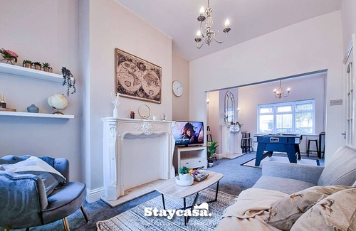 Cleethorpes House | 3 bed, 1 bath Home with game room