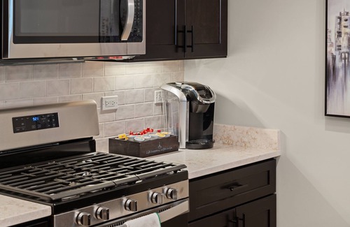 Heart of Chicago Apartment | 3 Bed 2 Bath Chicago Retreat w Balcony & Parking