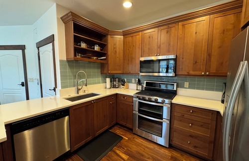 Willow Grove Condo | 3-bed, 2-bath condo on the Riverwalk in Silverthorne; Easy access to Summit!