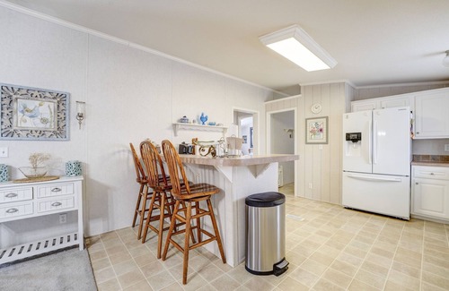Centre House | 3 bed/2 bath home +office w/futon with community boat ramp & dock to Weiss Lake