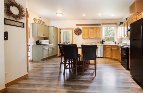 Martin City House | 3 bed/2 bath House. Minutes to Glacier National Park and Whitefish Mountain!