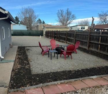 Berkley House | 3 bed home with huge yard near Hidden Lake