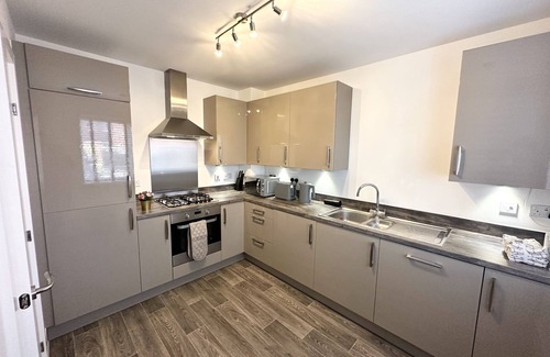 Stafford House | 3 Bed House | Business or Leisure | Free Parking